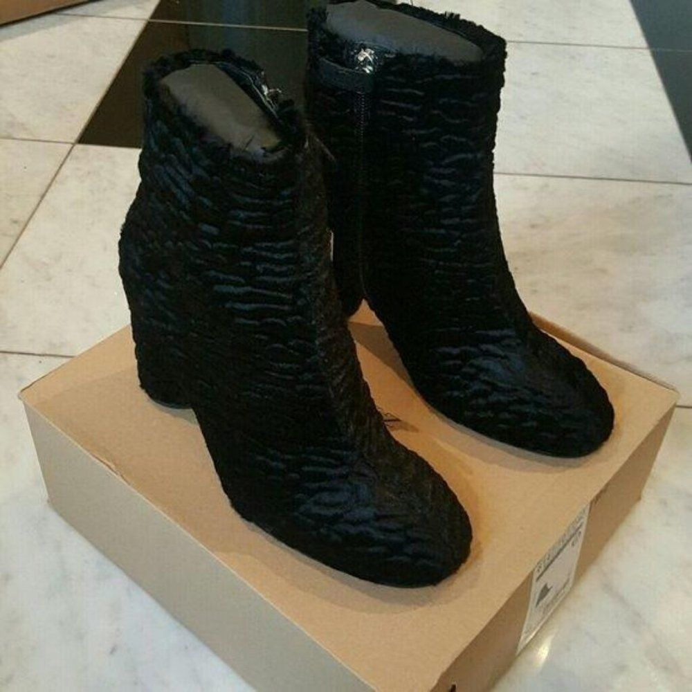 Zara Faux Fur Ankle Chunky Heeled Ankle Booties 6 6.5 - Picture 4 of 8